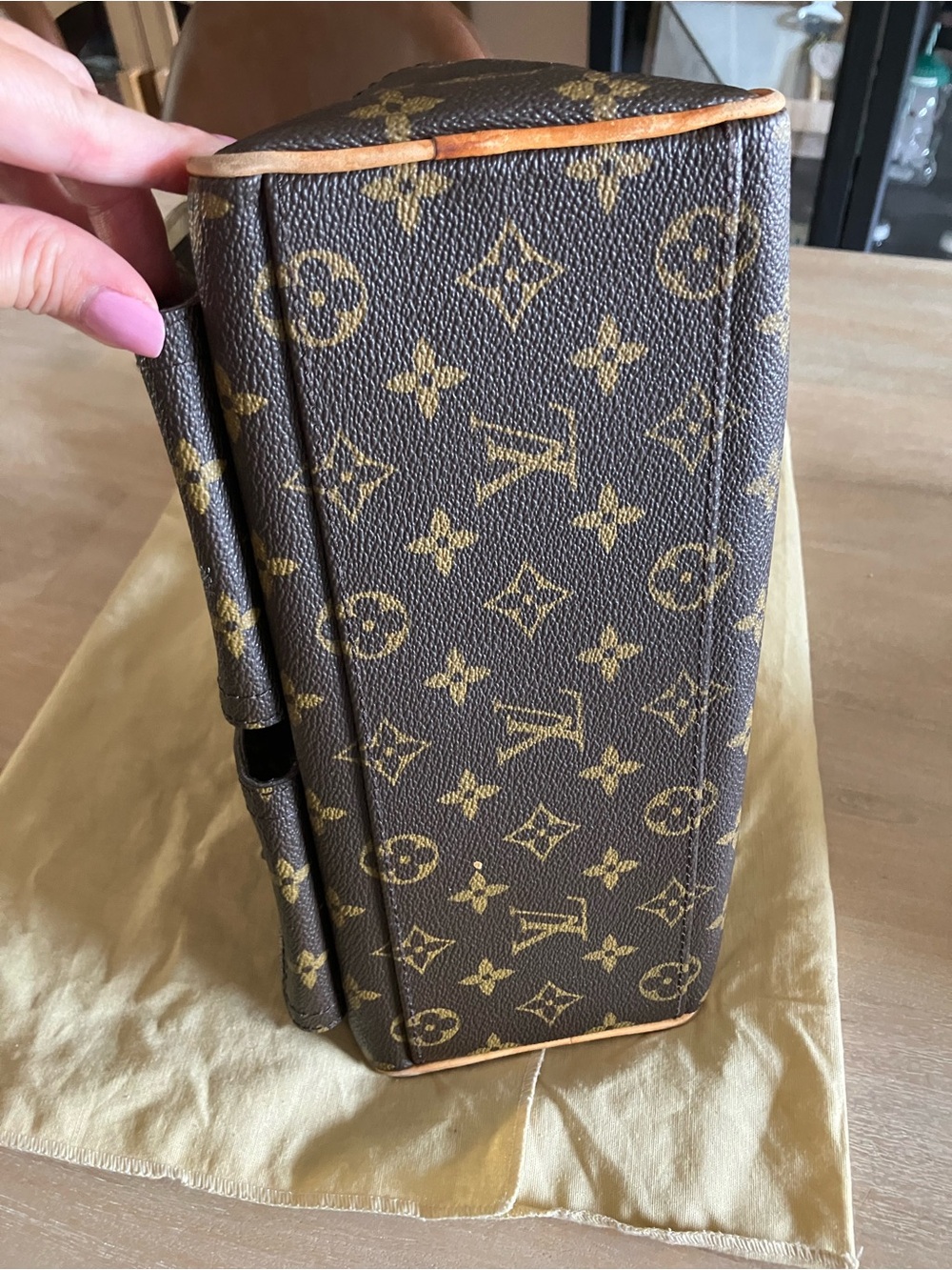 Louis Vuitton Monogram Canvas Manhattan PM - Picture 13 of 16